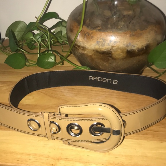 👗 3 beautiful belts 🧥 - Picture 4 of 7